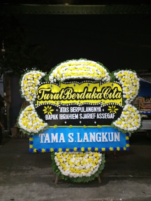 Papan Bunga Duka di Pinasungkulan